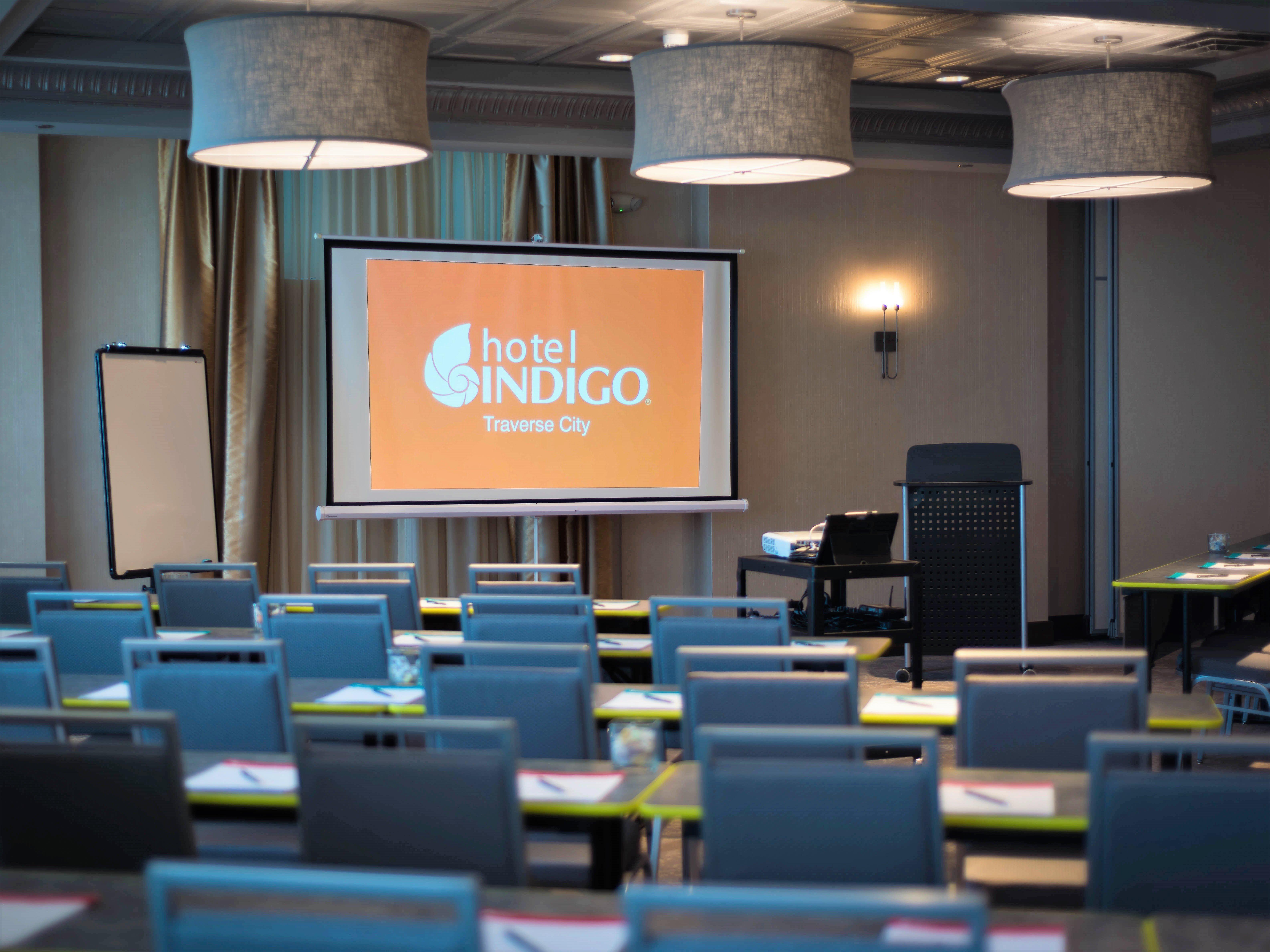 Hotel Indigo Traverse City By Ihg מראה חיצוני תמונה