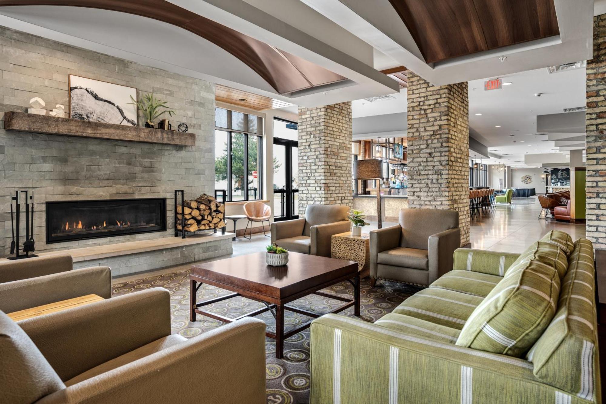 Hotel Indigo Traverse City By Ihg מראה חיצוני תמונה