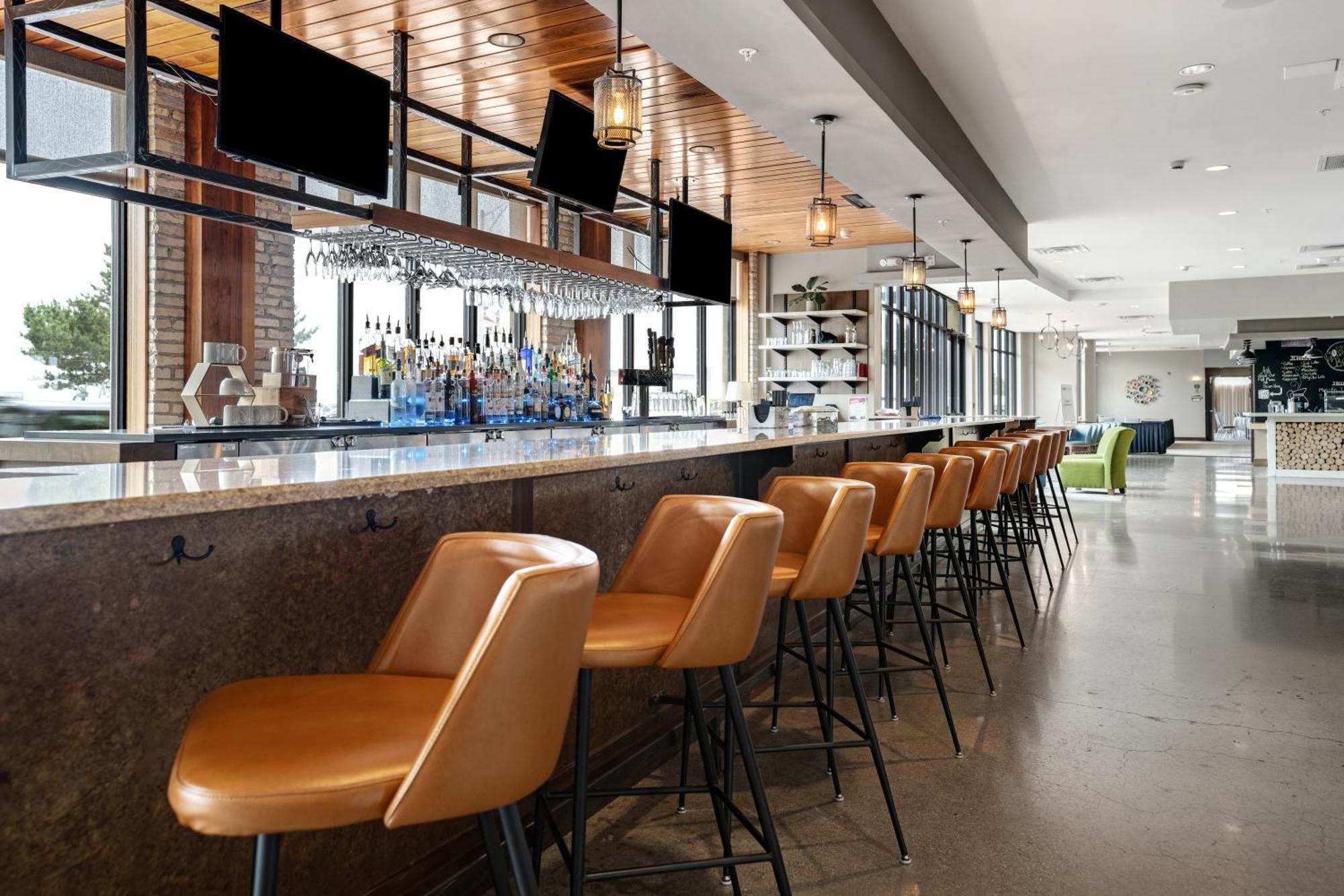 Hotel Indigo Traverse City By Ihg מראה חיצוני תמונה