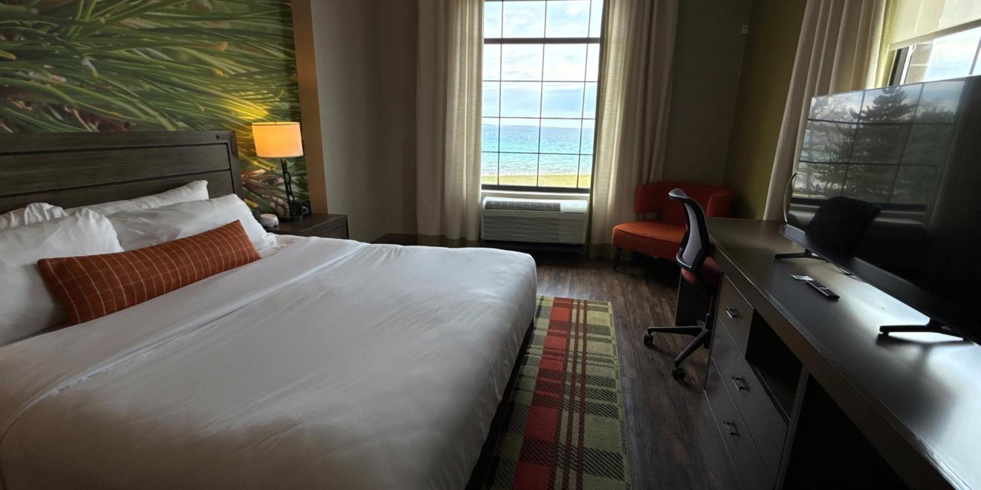 Hotel Indigo Traverse City By Ihg מראה חיצוני תמונה