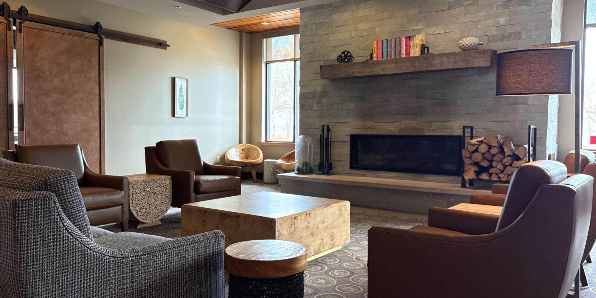 Hotel Indigo Traverse City By Ihg מראה חיצוני תמונה